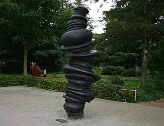 Kunstwerk von Tony Cragg