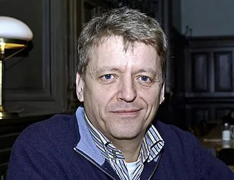 Pelzig unterhält sich