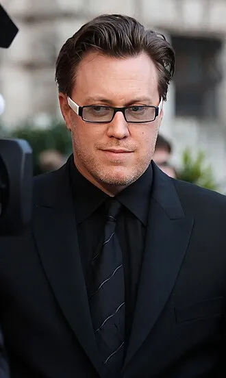 Fette Männer im Rock